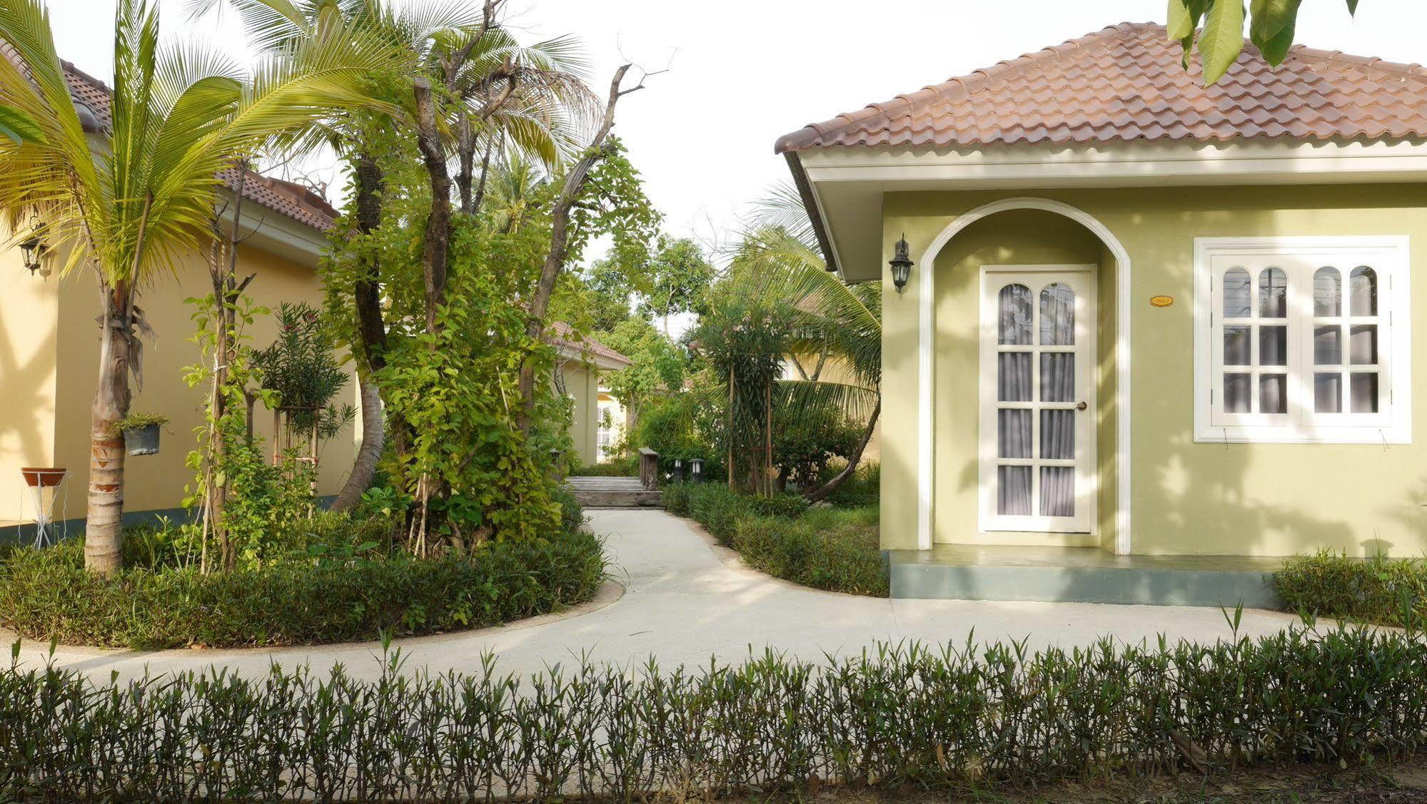 Wangpla Villa Resort Nakhon Sawan Exterior photo
