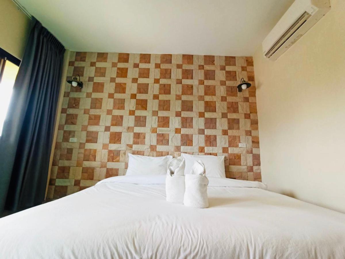 Wangpla Villa Resort Nakhon Sawan Exterior photo